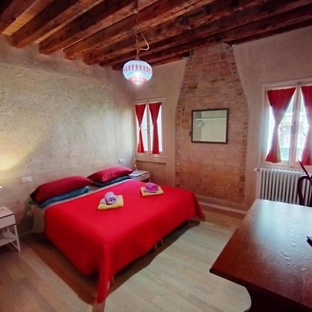 Ca Lirica Apartment Venesia Bagian luar foto