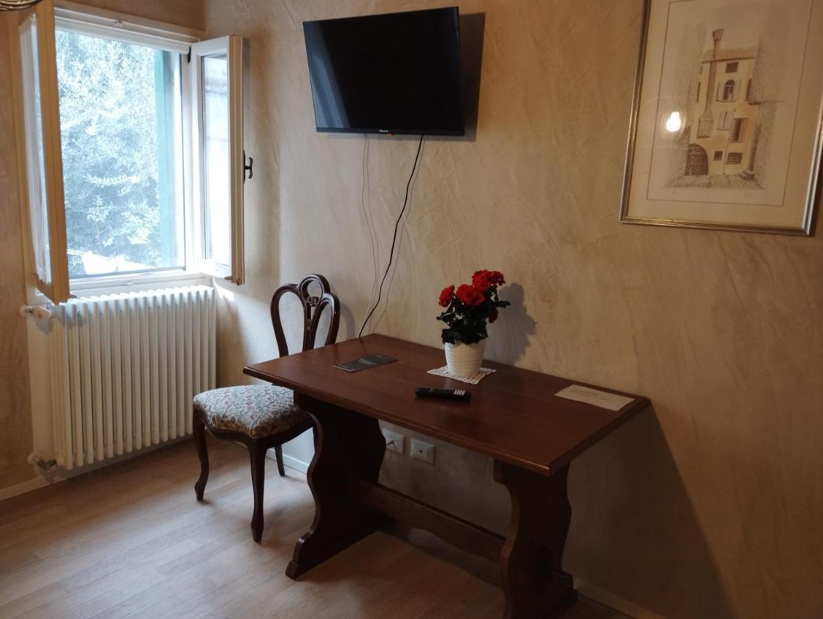 Ca Lirica Apartment Venesia Bagian luar foto