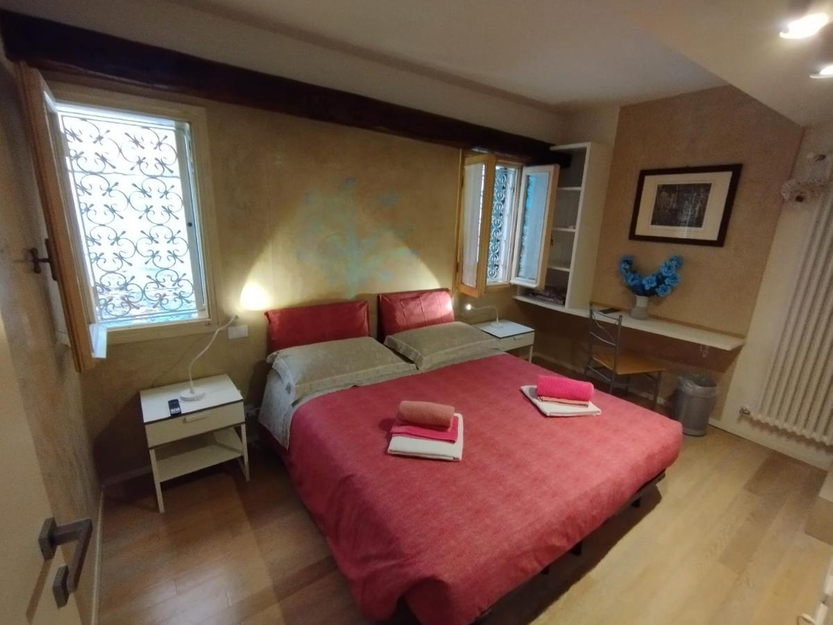 Ca Lirica Apartment Venesia Bagian luar foto